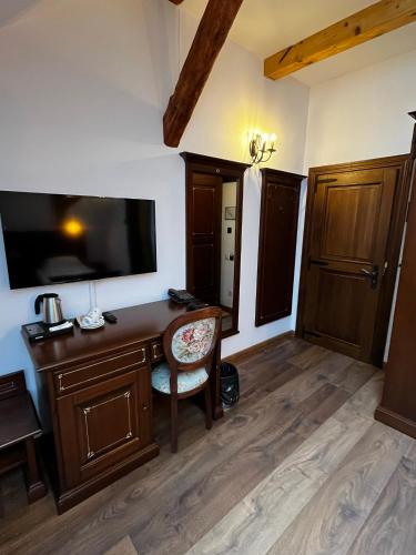 CASA CHITIC -HOTEL SI RESTAURANT Str Johann Gott nr7 - image 6