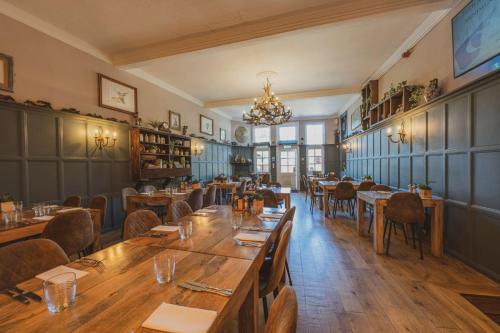 The Stag Hotel and Mailmans Arms