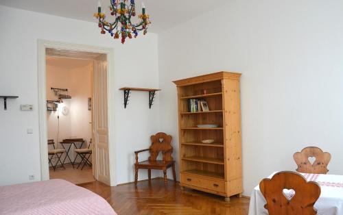 Vienna 1090 - image 10