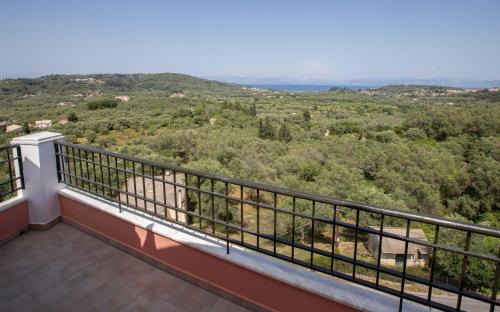 Spacious House with extraordinary view in Corfu