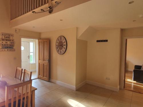 A szálláshely kívülről, 11 An Seanachai Holiday Homes in Ballinalira