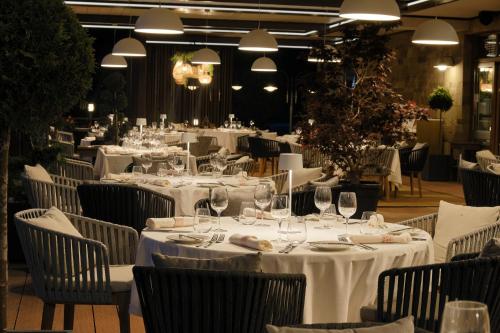 363187801 Viva Mare Beach Hotel by Santa Marina