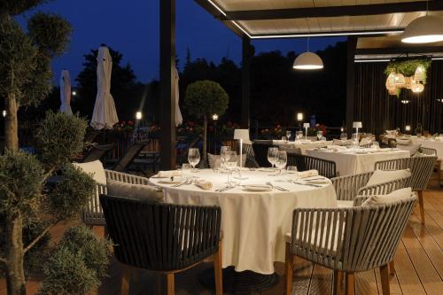 363187812 Viva Mare Beach Hotel by Santa Marina
