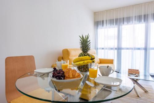 Modern apartment next to train/bus station