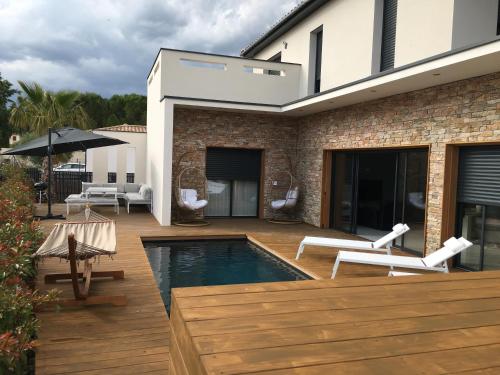 Très belle villa à 15 minutes de mer gîte à louer Saint-Just