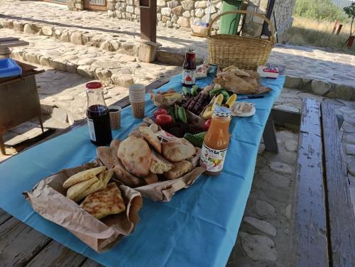 Kera in Dedoplis Tskaro