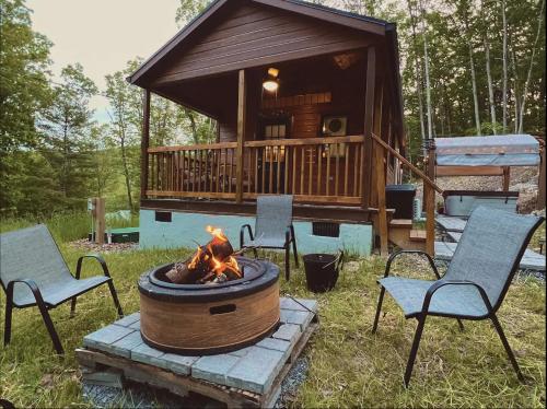 Dreamy Couples Cabin in the Shenandoah Forrest in Luray, USA