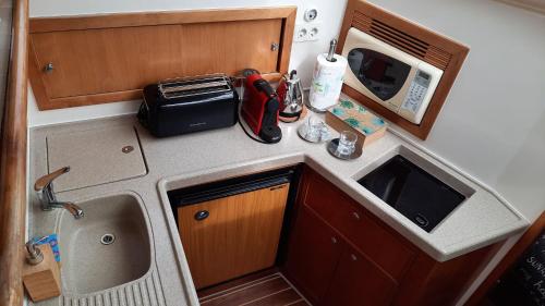 Yaku Wayra Charter