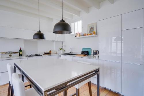 LE HUGUE UP - Bel appartement en plein coeur de Bordeaux, Bordeaux (Foto 8)