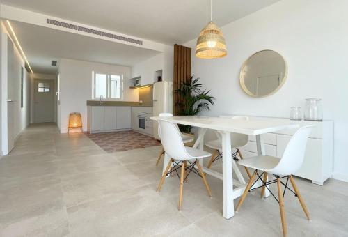 APARTAMENTOS LA PALMA FORNELLS 5