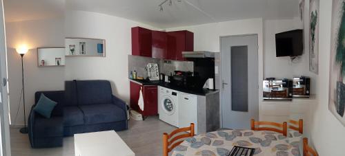 studio cabine piscine parking au couchant