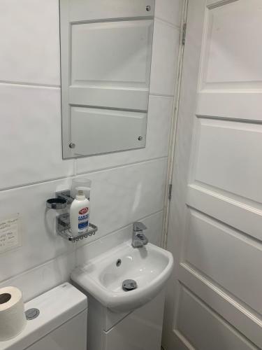 Treetops flat4 Hall Green B28, Birmingham (Foto 7)