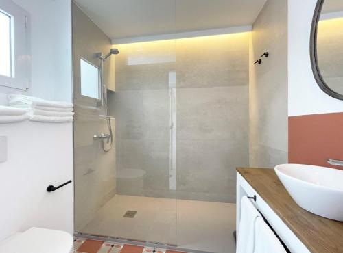 APARTAMENTOS LA PALMA FORNELLS 4