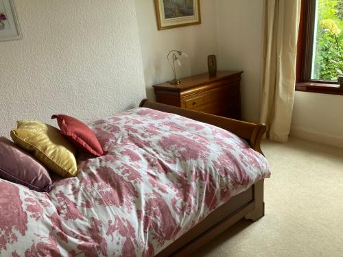 Rose Cottage 2
