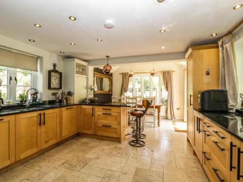 Exterior view, Valley House in Devizes