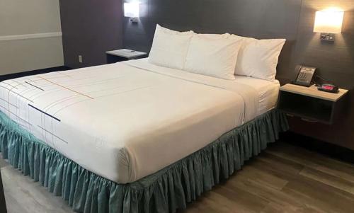 La Quinta Inn & Suites by Wyndham Bakersfield South