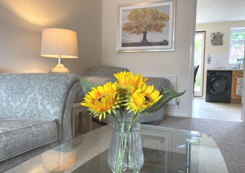 Ashford Holiday Home (Sleeps 5) gîte à louer Ashford International Railway Station