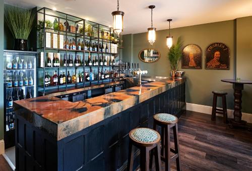 ผับ/เลาจน์, The Riverside in ซอลส์บรี