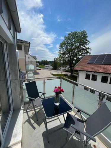 Traumhafte neue Dachterrassenwohnung am Soyener See - Apartment - Soyen