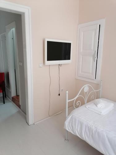 2 twin beds