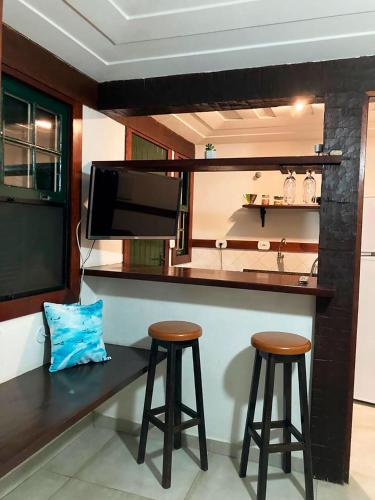مطبخ, Loft c piscina a 600 metros do mar em Buzios RJ in Praia Baia Formosa