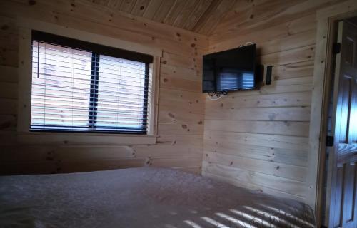 Waterfront Inn Mackinaw City - image 12
