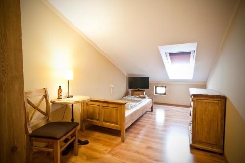 1 twin bed