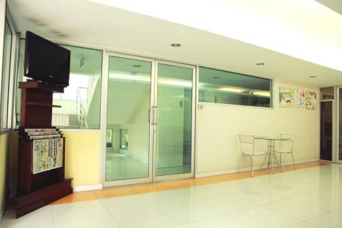 Mee sook Hotel and Residence - 로비