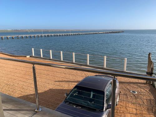 Skats, Beachside & Jetty View 2 -Skippers Apartment in Streaky Bay