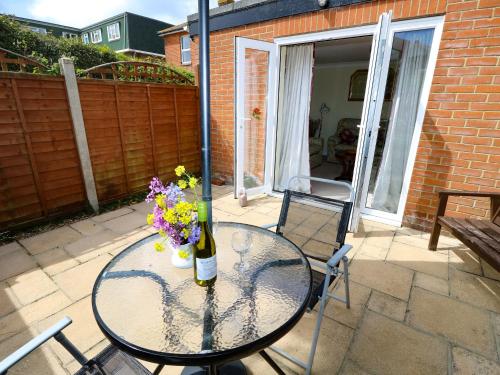 Exterior view, Westmount in Ryde East