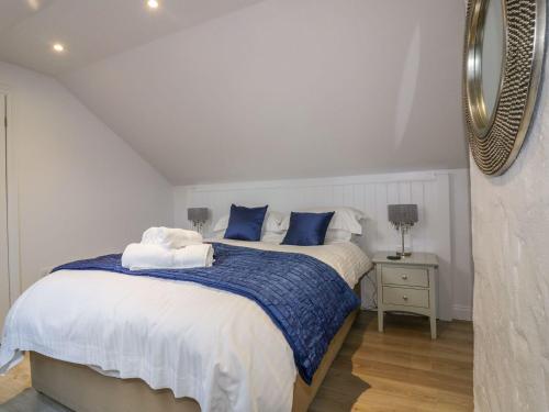 Apple Barn Apple Barn