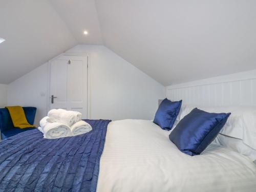 Apple Barn Apple Barn