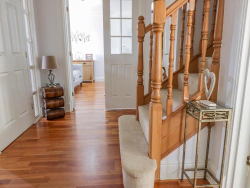 Зовнішній вигляд готелю, 40 Bowmont Court in Roxburgh