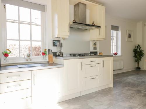 Зовнішній вигляд готелю, 40 Bowmont Court in Roxburgh