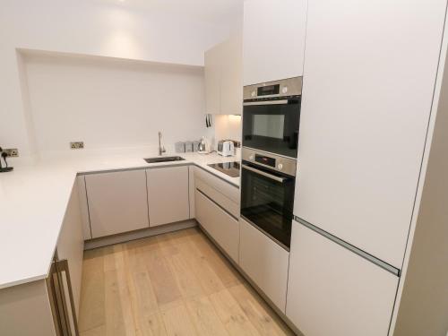 A szálláshely kívülről, 21 The Rest in Rest Bay