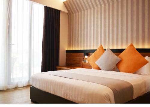 2 king beds