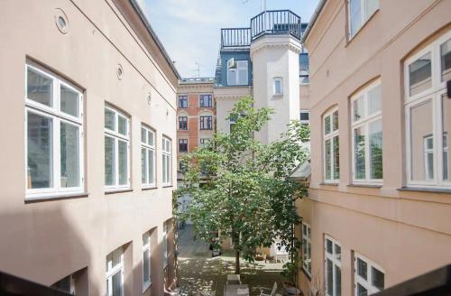  City apartment perfect for a family or group! in Kopenhagen