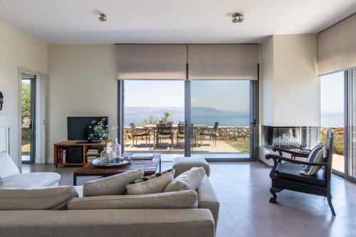 Seaview Villa Schinias - image 13