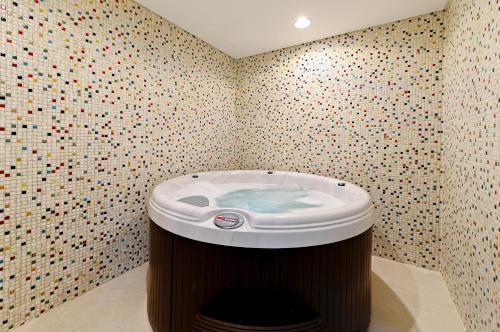 Spa, TIME Moonstone Hotel Apartments in Fujairah International Airport