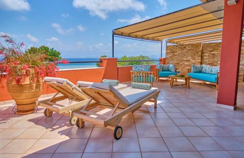 Chrismos Luxury Suites Apraos Corfu 5