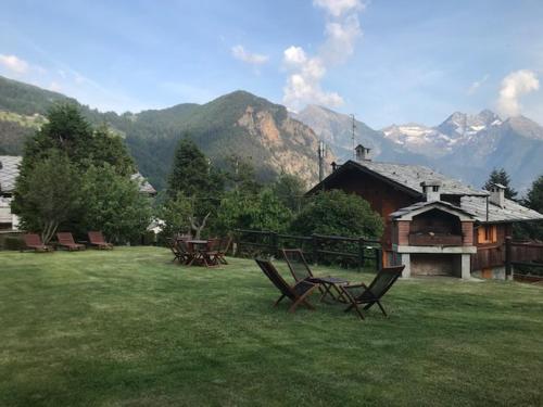 Aparthotel Foyer d'antan SUITE con caminetto hammam o vasca idromassaggio - image 6