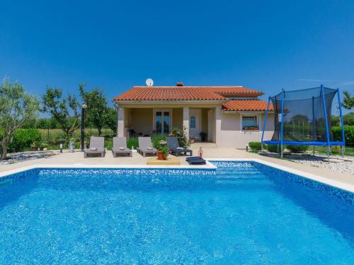  Holiday Home Paula - PUL488 by Interhome, Unterkunft in Katarova Stancija