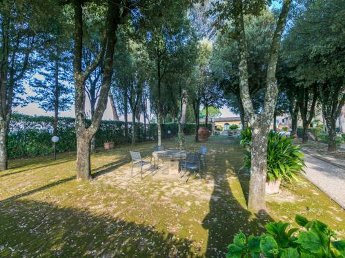 Holiday Home Giuggiolo - Giuggiolo 3 by Interhome in Montefalconi