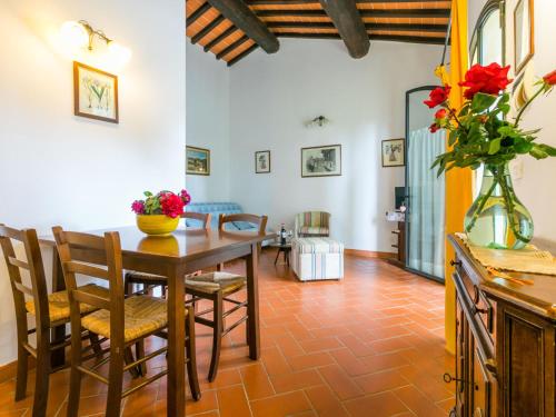 Holiday Home Giuggiolo - Giuggiolo 3 by Interhome in Montefalconi