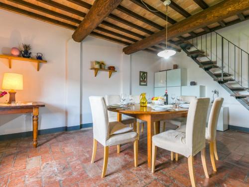 Apartment Giuggiolo - Giuggiolo 5 by Interhome in Montefalconi