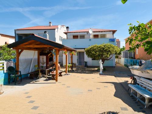  Apartment Josip-2 in Nin