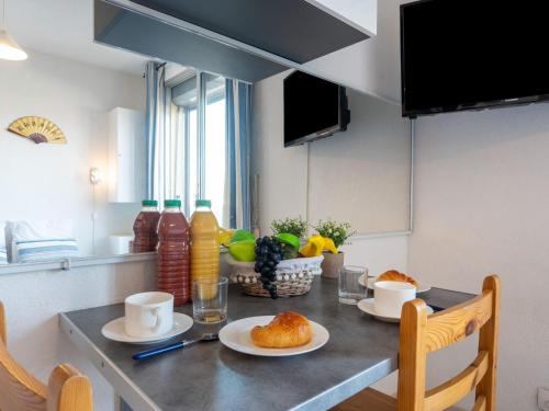 Apartment Le Chalet by Interhome