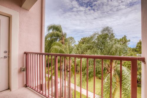 Vista Cay Condo w FREE Resort Access, near Disney