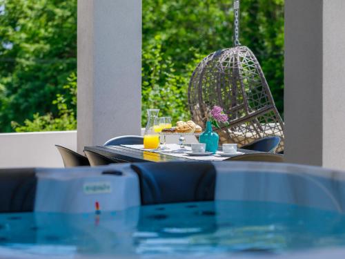 Villa Vine by Interhome in Manjadvorci