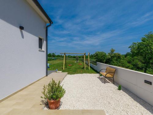 Villa Vine by Interhome in Manjadvorci